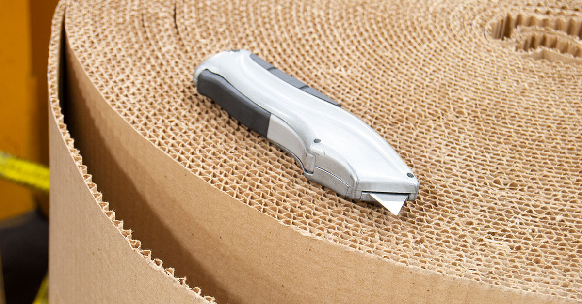 https://www.jjkellersafety.com/resources/articles/2019/a-sharp-reminder-on-utility-knife-safety/_jcr_content/teaserImage.coreimg.jpg